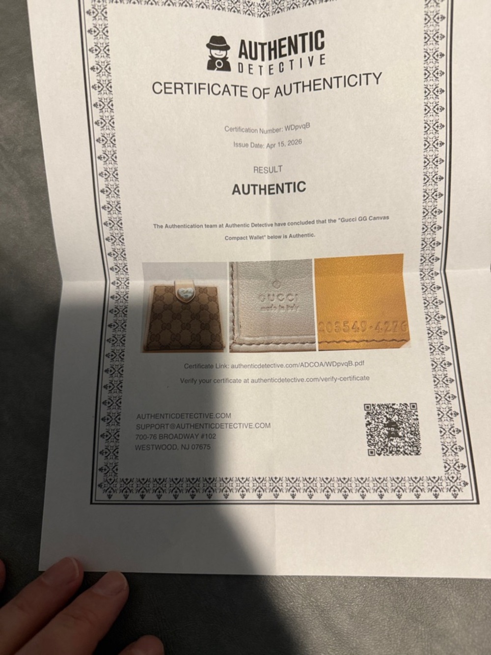 EUC Gucci Beige Monogram Compact Wallet w/ Heart Detail With Authenticity Cert - Picture 13 of 14